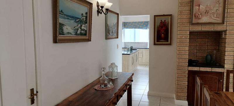 6 Bedroom Property for Sale in Reebok Western Cape